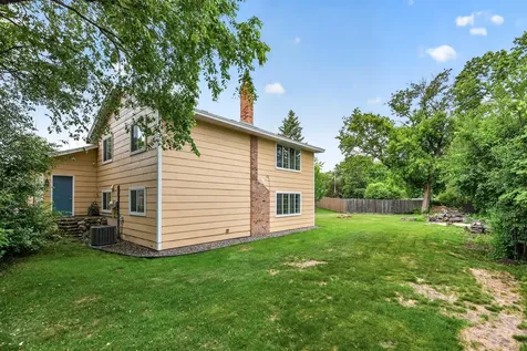 7941 Girard Court N Brooklyn Park MN 55444