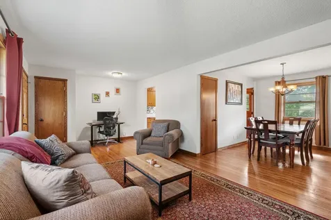8528 Columbus Avenue S Bloomington MN 55420