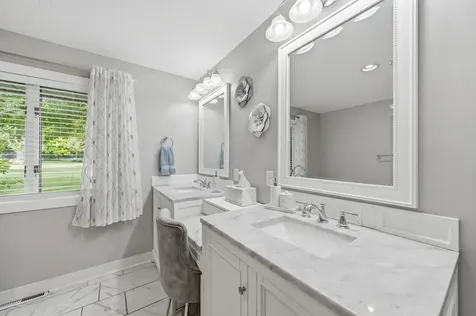 1831 Koehnen Circle Excelsior MN 55331