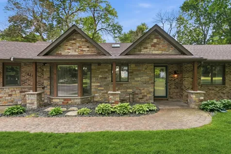 1831 Koehnen Circle Excelsior MN 55331