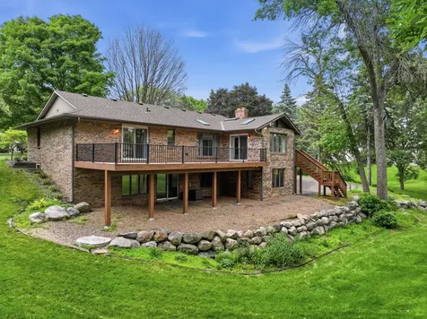 1831 Koehnen Circle Excelsior MN 55331