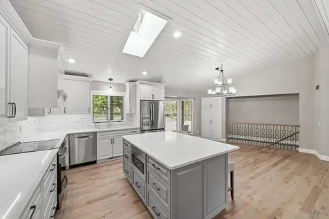 1831 Koehnen Circle Excelsior MN 55331