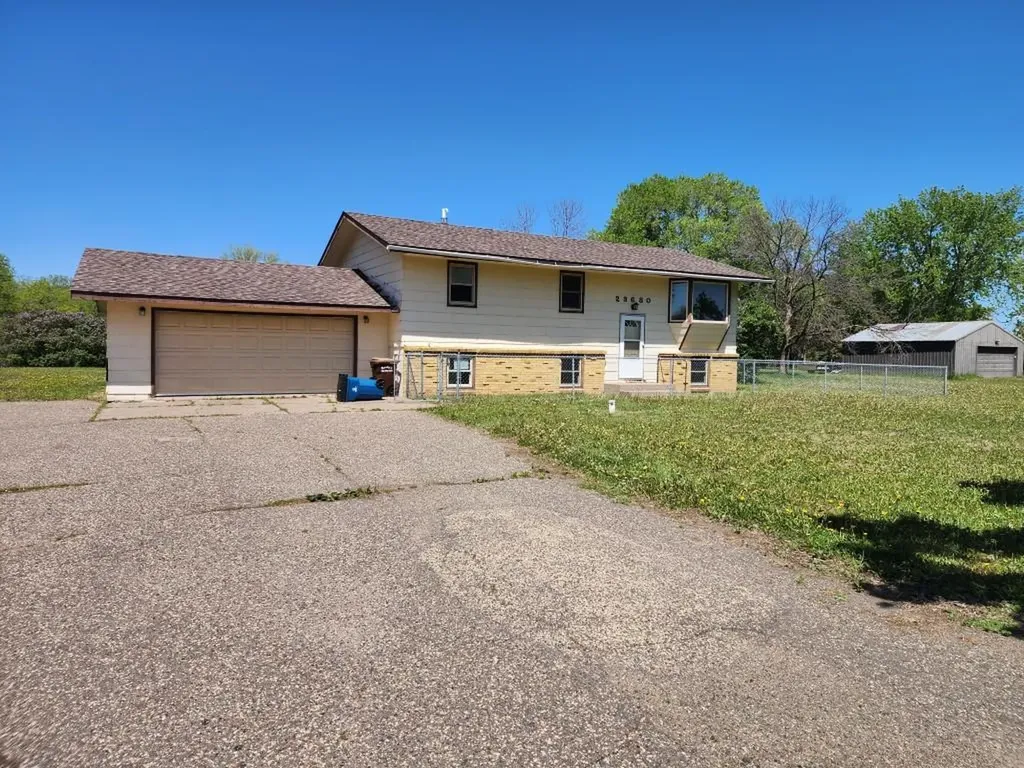 23680 141st Avenue N Rogers MN 55374