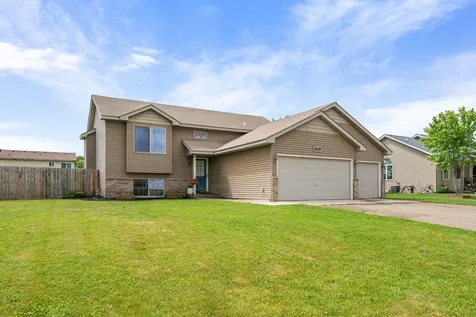 609 Bluebird Street Mora MN 55051