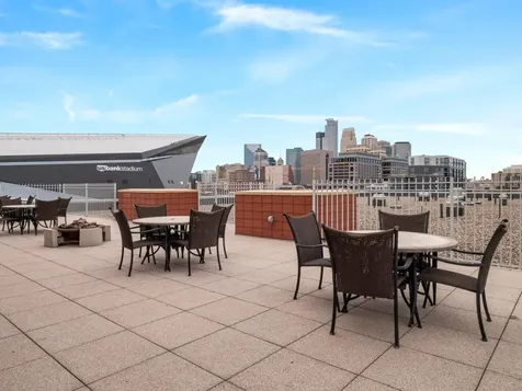 215 10th Avenue S Minneapolis MN 55415