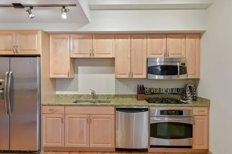 215 10th Avenue S Minneapolis MN 55415