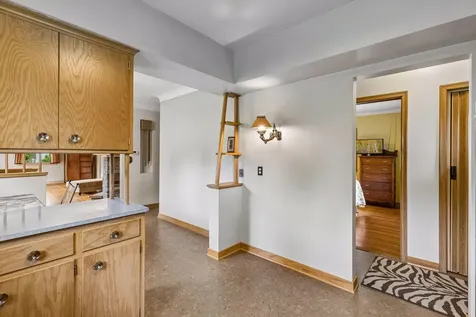 375 Jessamine Avenue W Saint Paul MN 55117