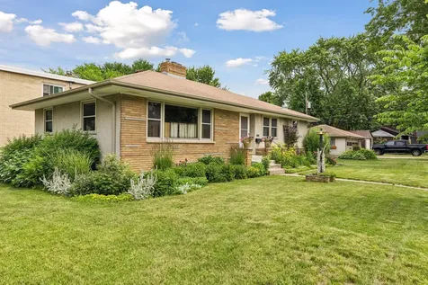 375 Jessamine Avenue W Saint Paul MN 55117