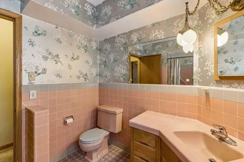 375 Jessamine Avenue W Saint Paul MN 55117