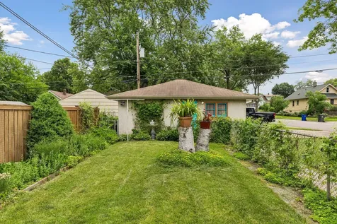 375 Jessamine Avenue W Saint Paul MN 55117
