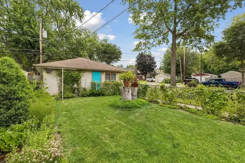 375 Jessamine Avenue W Saint Paul MN 55117