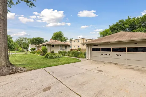 375 Jessamine Avenue W Saint Paul MN 55117