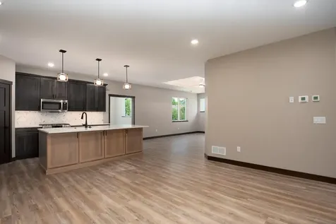 216 Dancing Waters Circle Mankato MN 56001