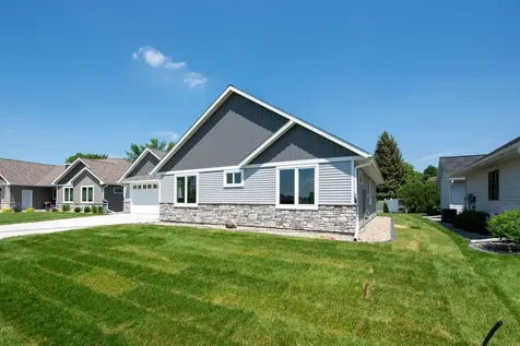 216 Dancing Waters Circle Mankato MN 56001