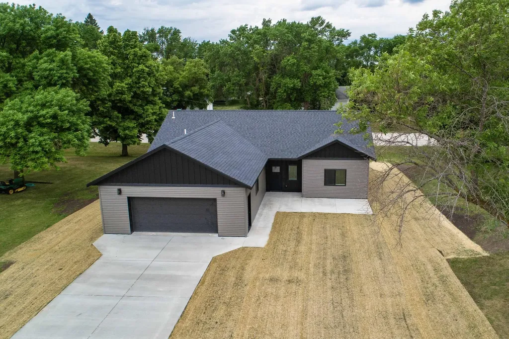 313 1st Street NE Rothsay MN 56579
