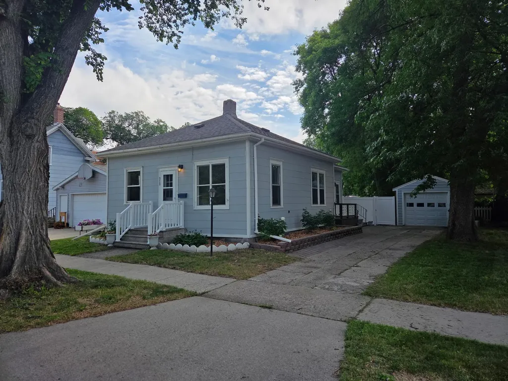 310 14th Street S Fargo ND 58103