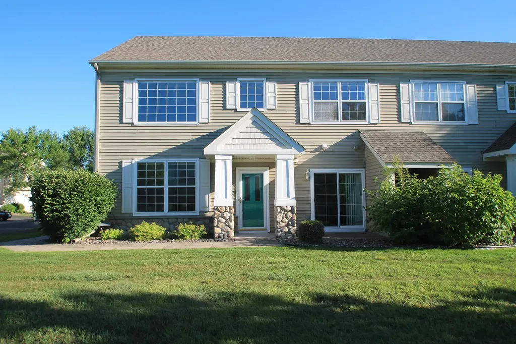 11872 85th Place N Maple Grove MN 55369