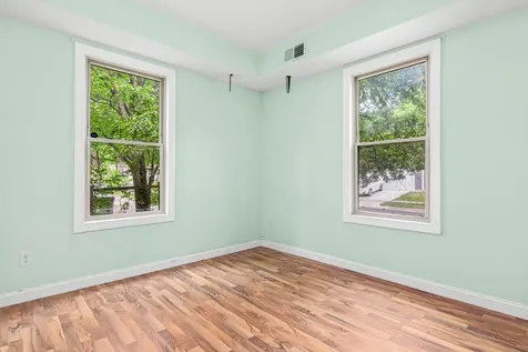 2827 Bryant Avenue N Minneapolis MN 55411