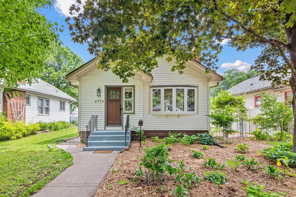 2715 40th Avenue S Minneapolis MN 55406
