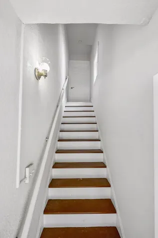 1165 Minnehaha Avenue E Saint Paul MN 55106