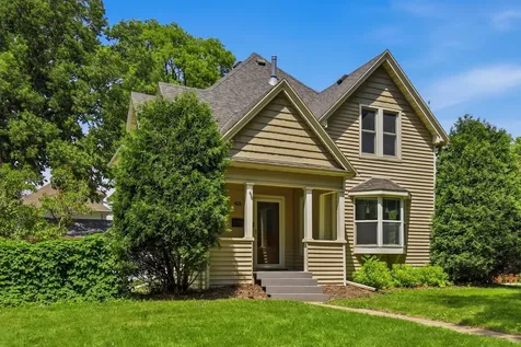 825 E Center Street Rochester MN 55904