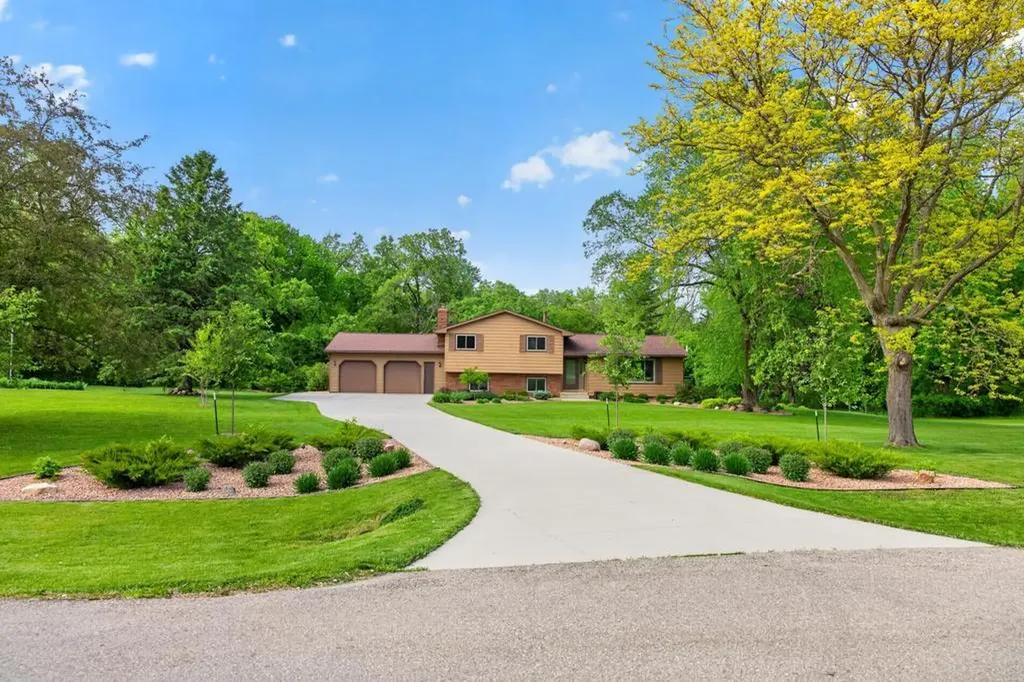 5633 Saint Mary Drive NW Rochester MN 55901