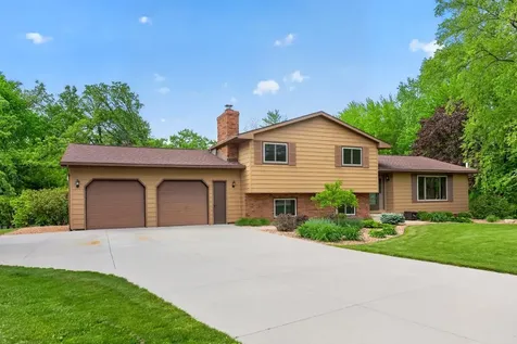 5633 Saint Mary Drive NW Rochester MN 55901