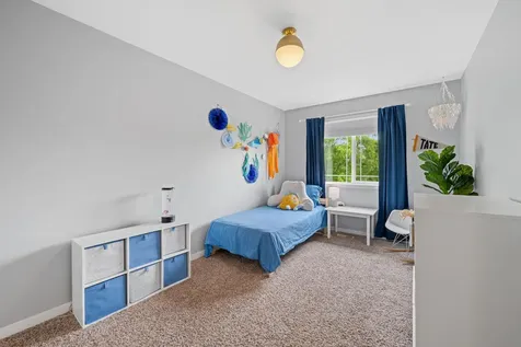 3062 Walden Drive Chaska MN 55318