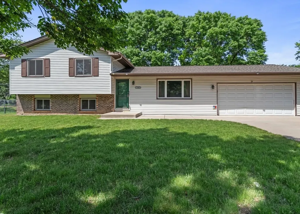 7338 Homestead Avenue S Cottage Grove MN 55016
