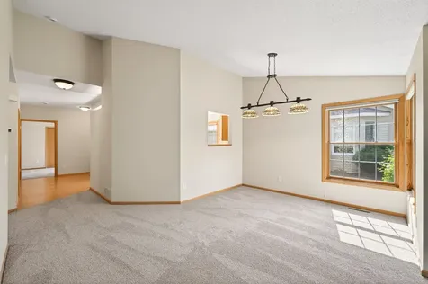 2133 Southwind Road Maplewood MN 55109