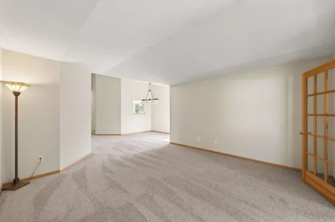 2133 Southwind Road Maplewood MN 55109
