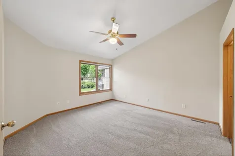 2133 Southwind Road Maplewood MN 55109