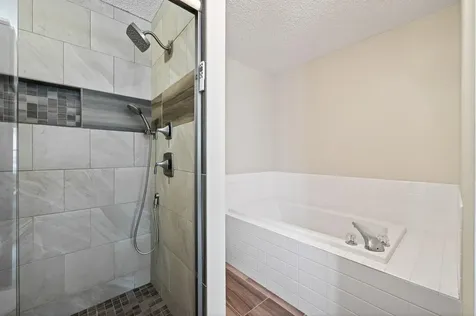 2133 Southwind Road Maplewood MN 55109