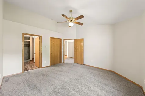 2133 Southwind Road Maplewood MN 55109