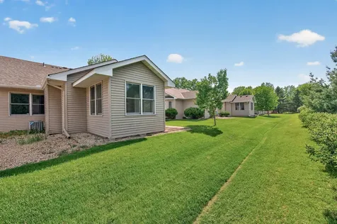 2133 Southwind Road Maplewood MN 55109