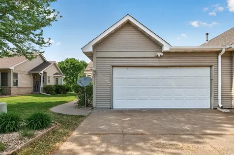 2133 Southwind Road Maplewood MN 55109