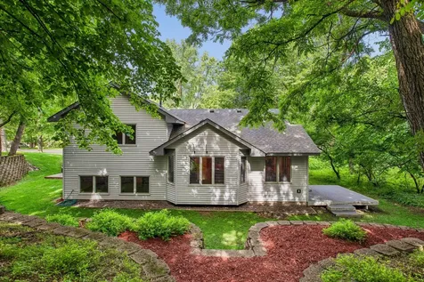 326 Warner Avenue N Mahtomedi MN 55115