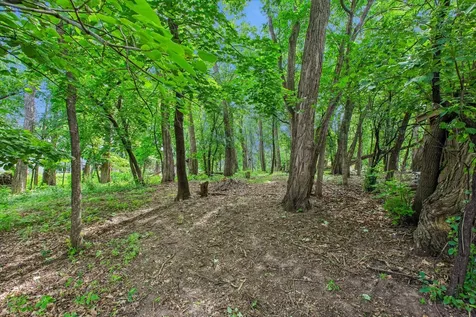 326 Warner Avenue N Mahtomedi MN 55115