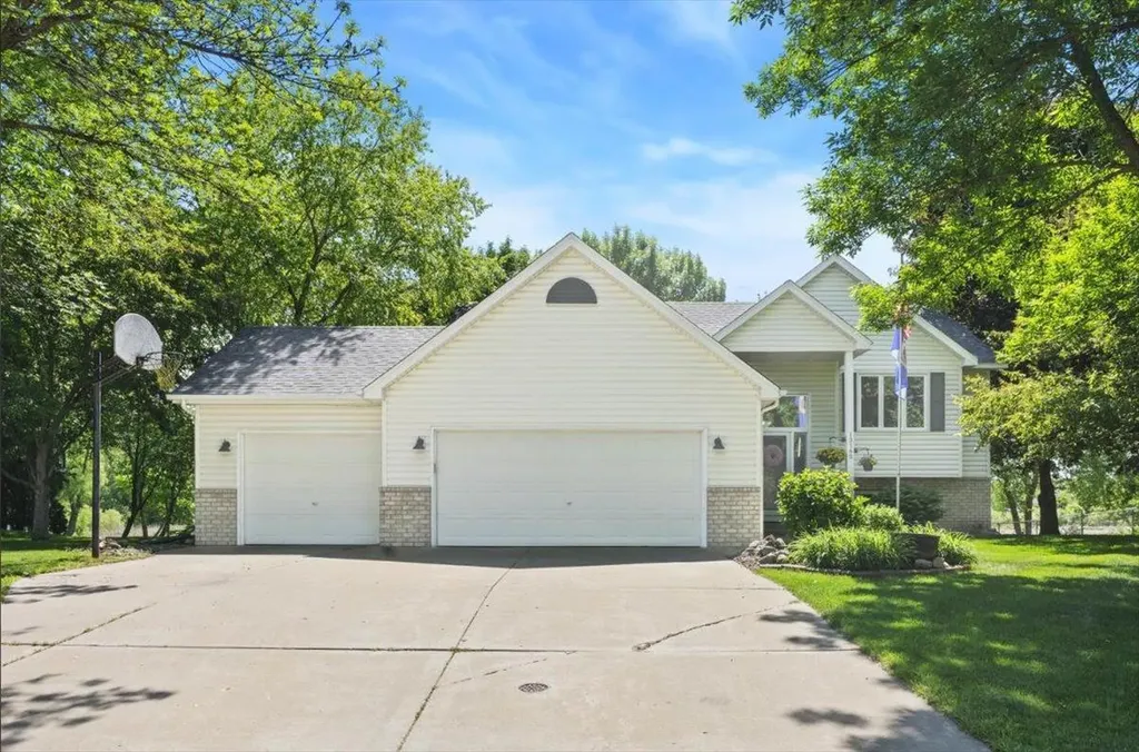 13160 Red Fox Road Rogers MN 55374