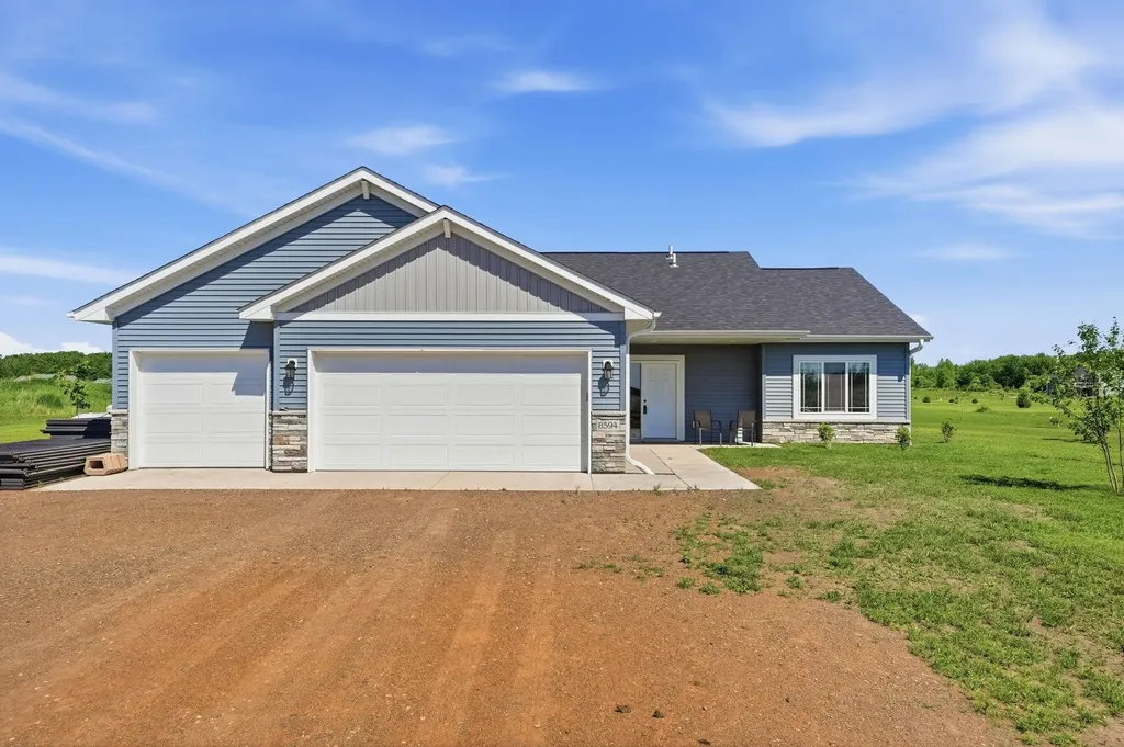 8594 Dolphin Road Princeton MN 55371