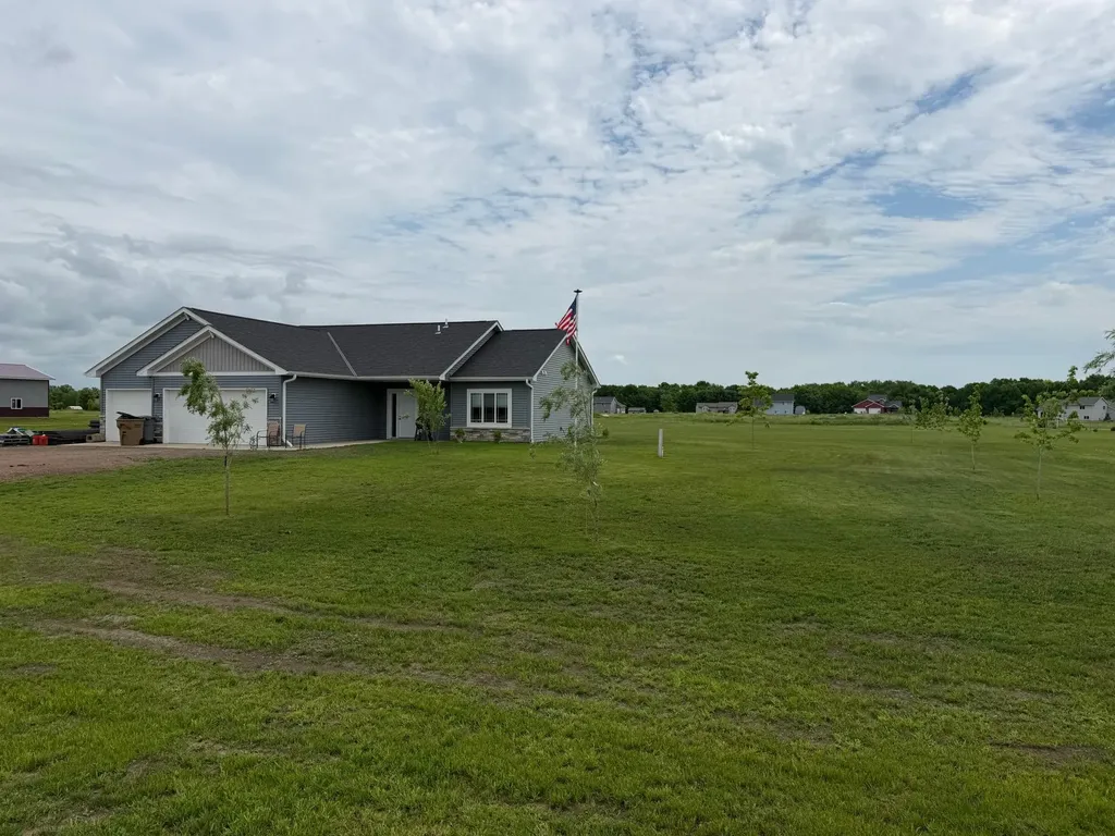 8594 Dolphin Road Princeton MN 55371