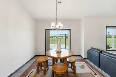 8594 Dolphin Road Princeton MN 55371