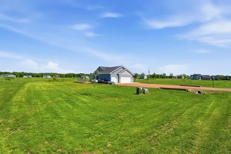 8594 Dolphin Road Princeton MN 55371