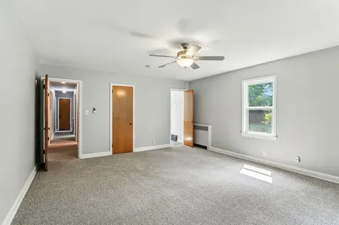 770 Viking Drive E Maplewood MN 55117