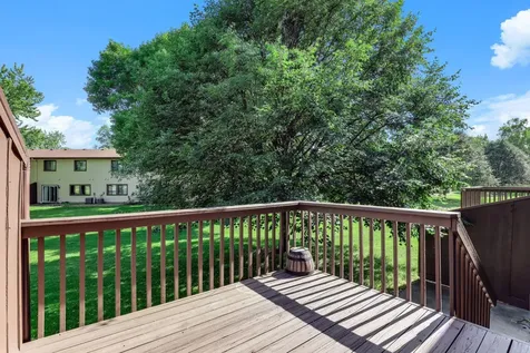 8709 Maplebrook Parkway N Brooklyn Park MN 55445