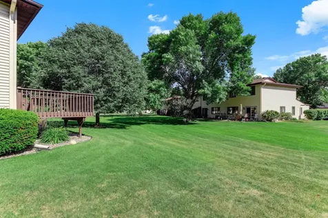 8709 Maplebrook Parkway N Brooklyn Park MN 55445