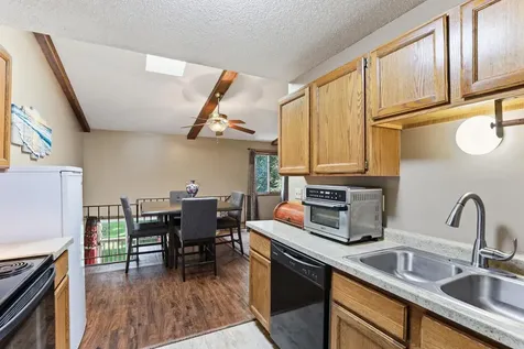 8709 Maplebrook Parkway N Brooklyn Park MN 55445