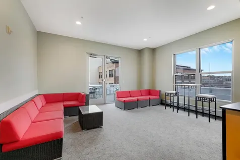 225 9th Street E Saint Paul MN 55101