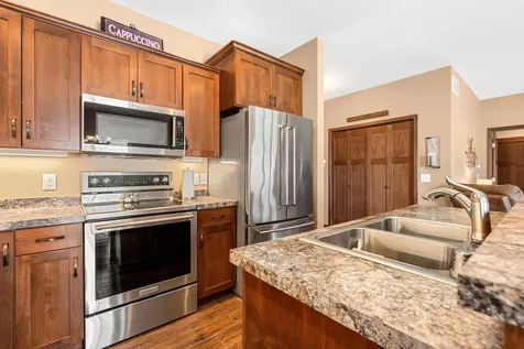 290 Acorn Place NE Owatonna MN 55060