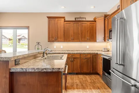 290 Acorn Place NE Owatonna MN 55060